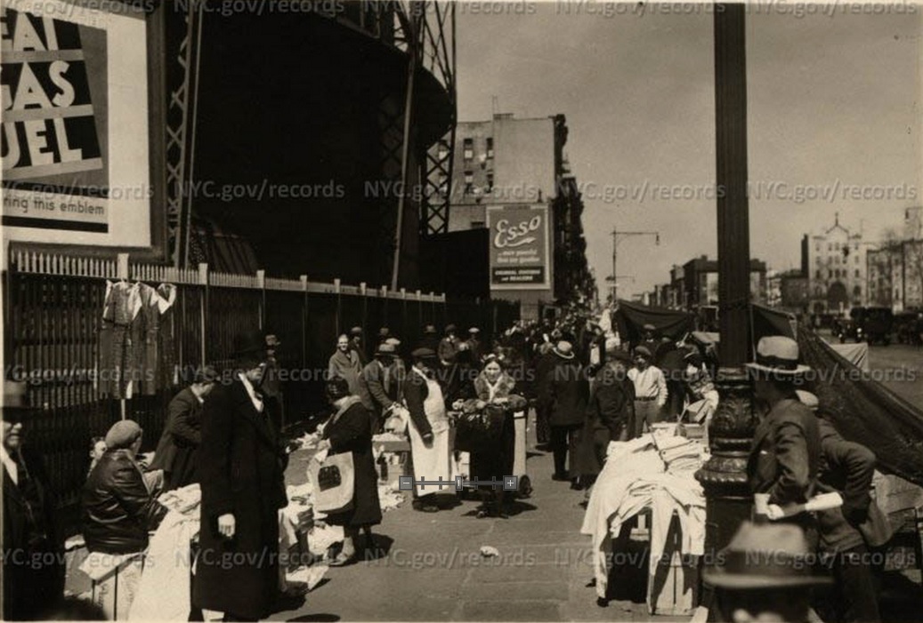 EH 1st Ave 110th markets 1930's
